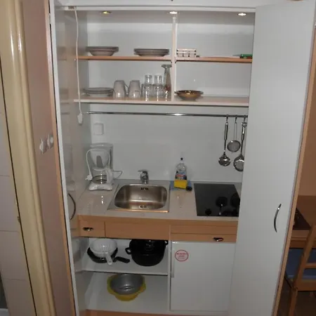 Studio In With Balcony, Air Conditioning, Wifi, Washing Machine