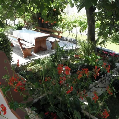 Studio In With Balcony, Air Conditioning, Wifi, Washing Machine * Lopar