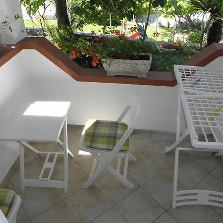 Studio In With Balcony, Air Conditioning, Wifi, Washing Machine *